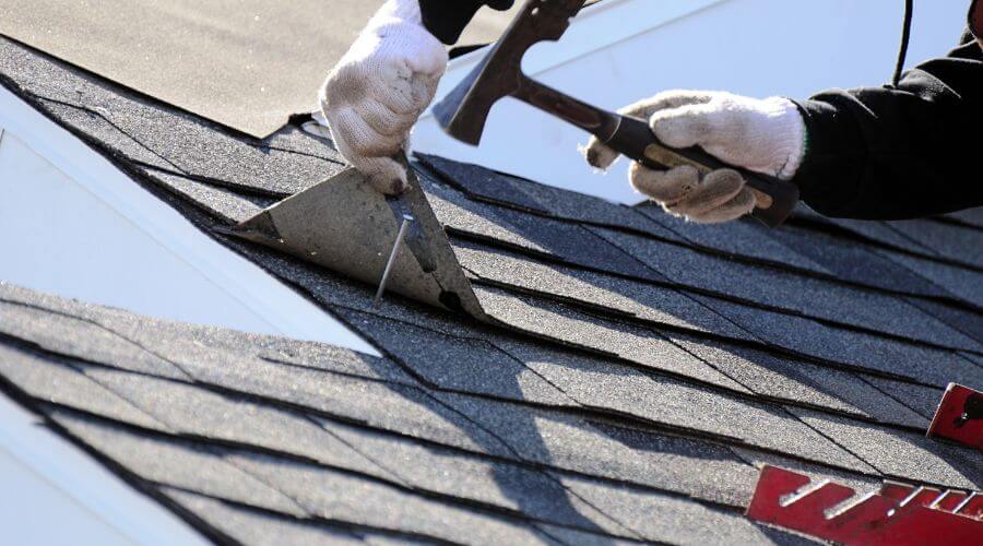 Professional residential roofers in Farmington, IA